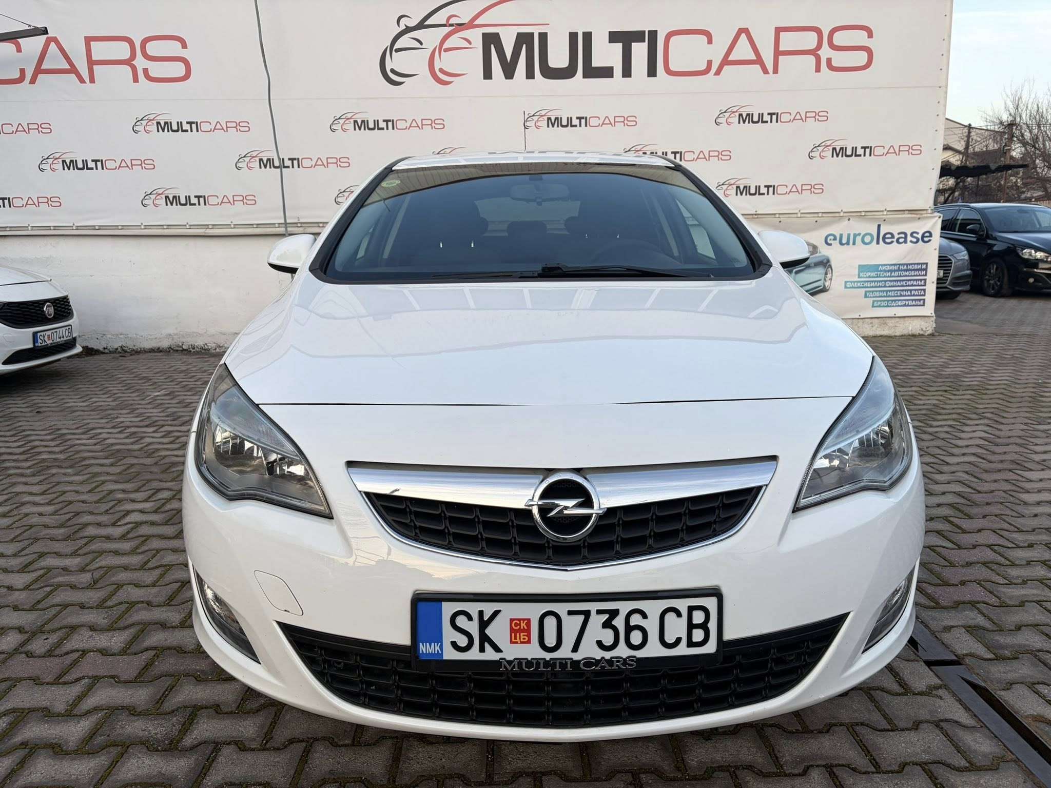 
								OPEL ASTRA – 1.4i – 2011 full									