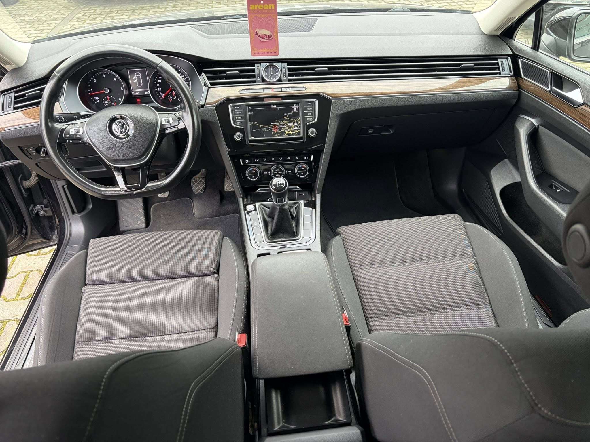 
								VOLKSWAGEN PASSAT – 2.0 TDI – 2015 full									