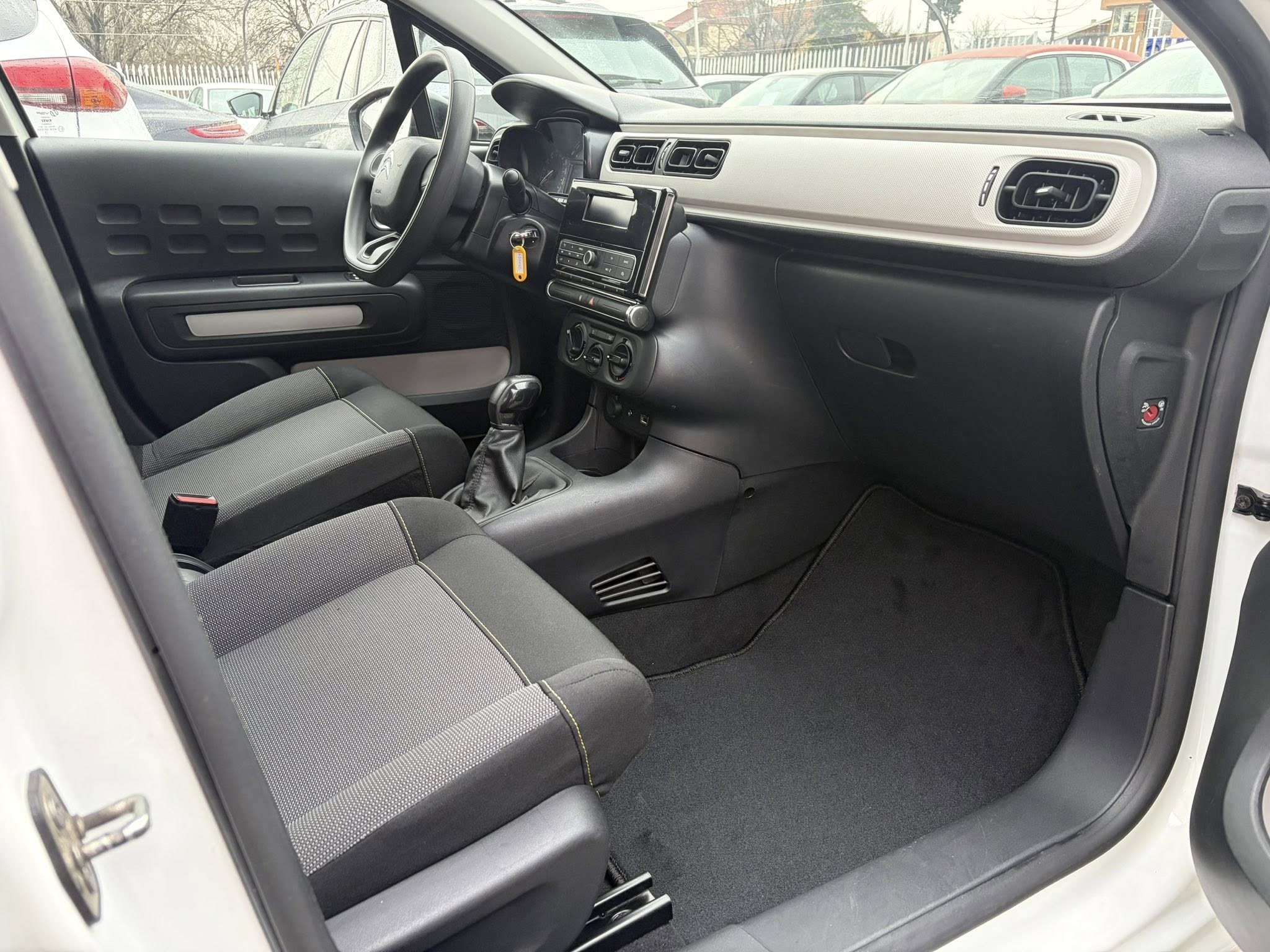 
								CITROEN C3 – 1.2 Puretech – 2017 full									