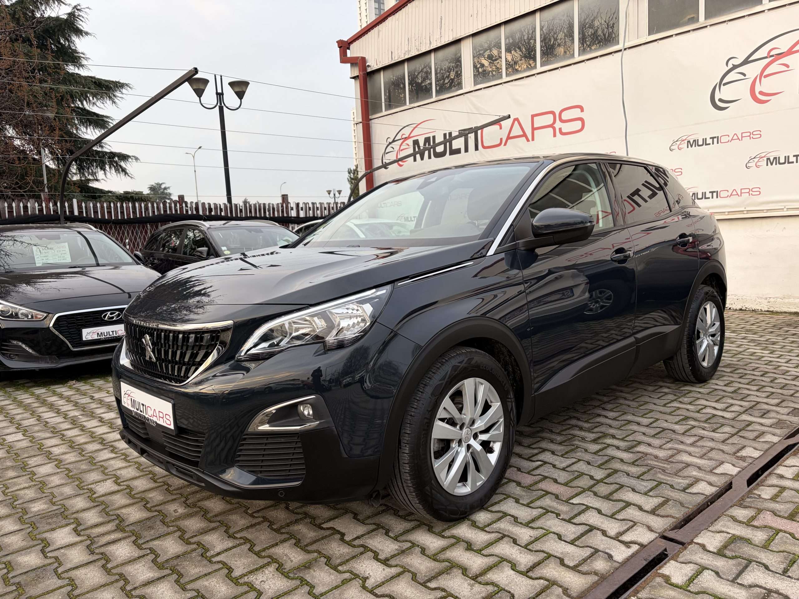 PEUGEOT 3008 - 1.5 HDI - 2020