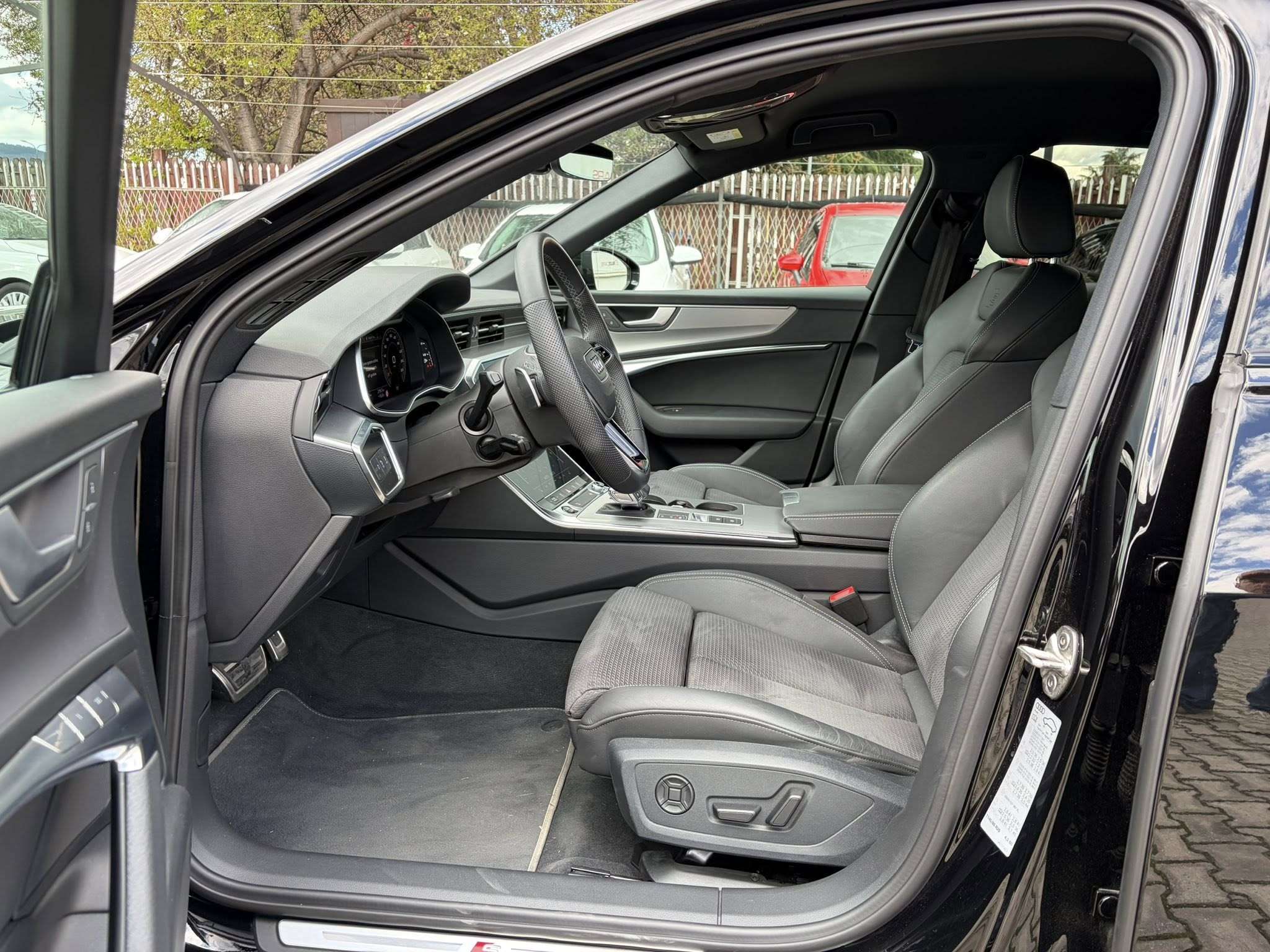 
								AUDI A6 S-line – 2.0 TDI – 2025 full									