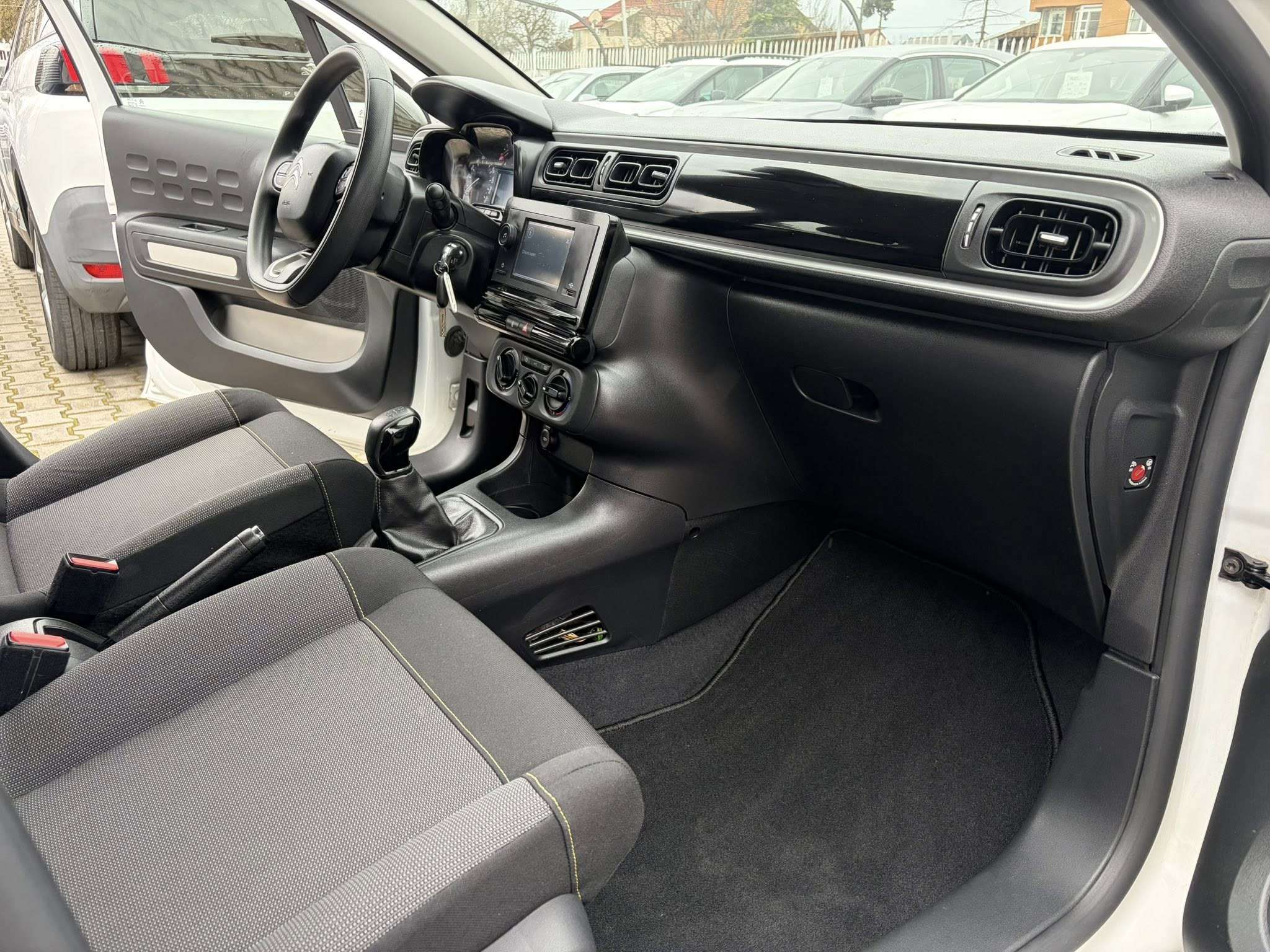 
								CITROEN C3 Facelift – 1.2 PureTech – 2021 full									