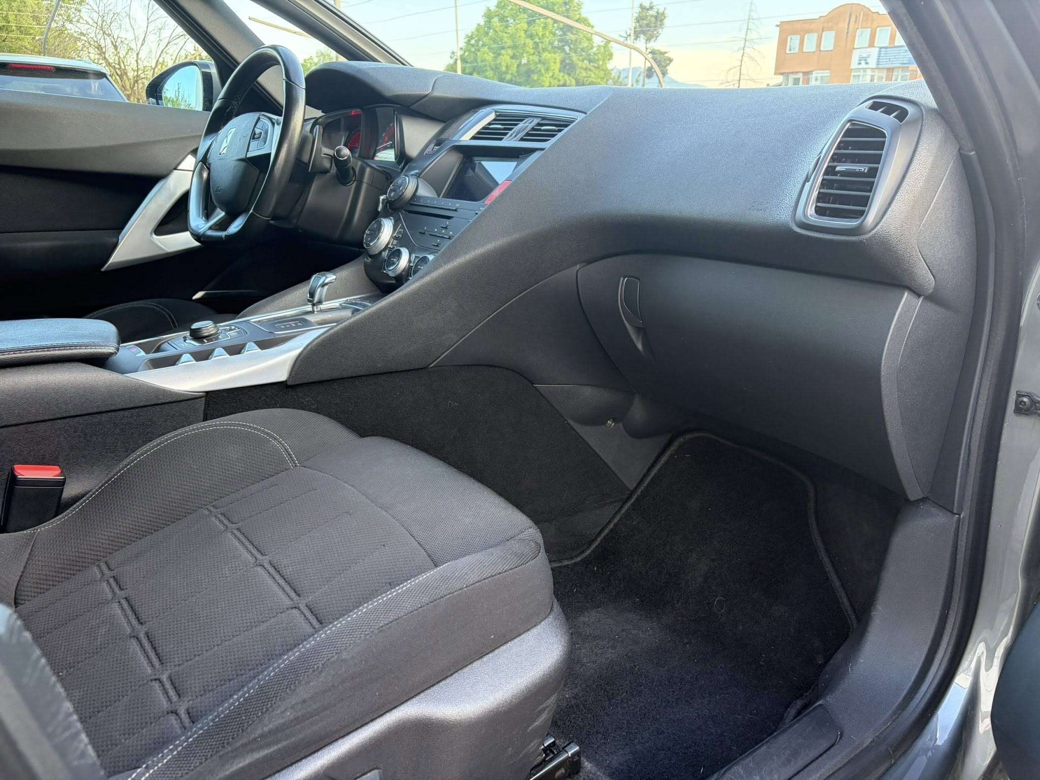 
								CITROEN DS5 – 1.6HDI – 2013 full									