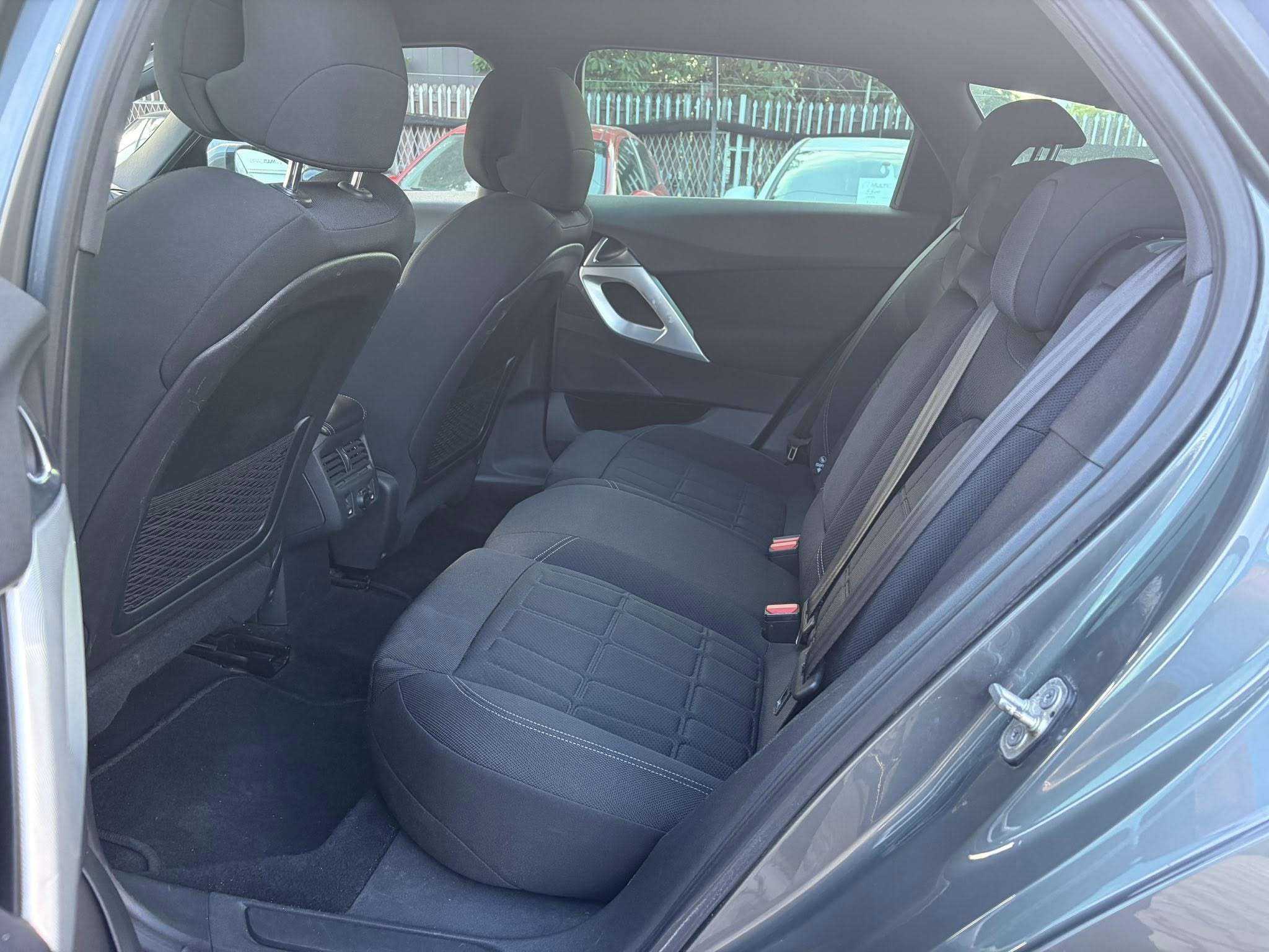 
								CITROEN DS5 – 1.6HDI – 2013 full									