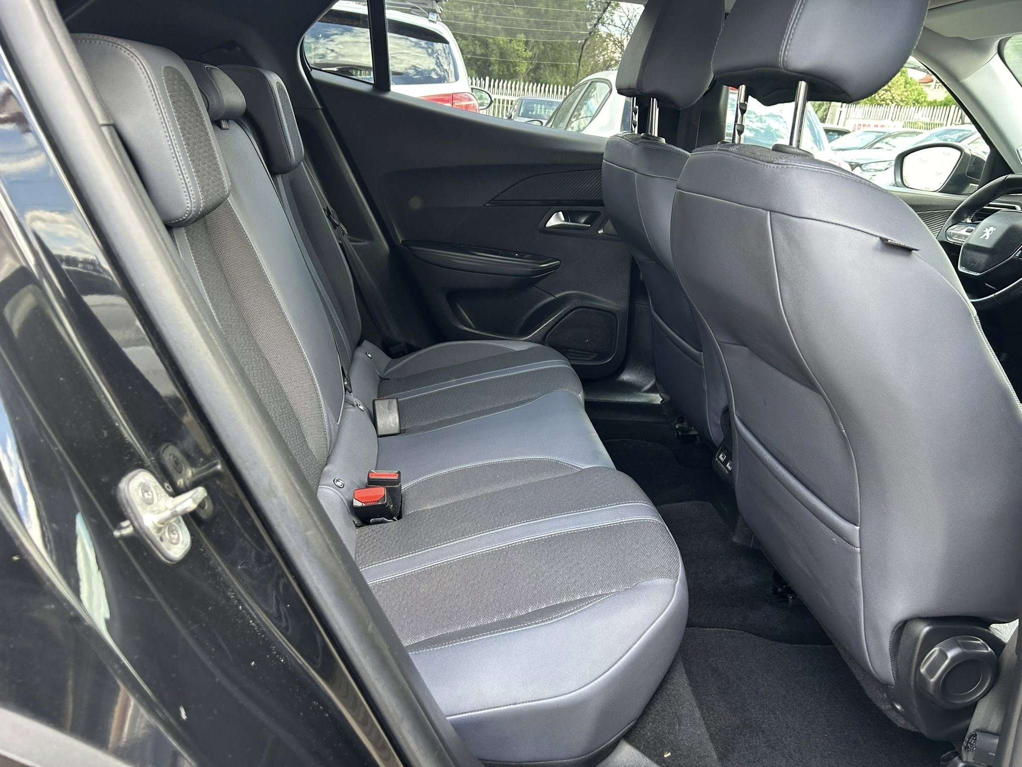 
								PEUGEOT 2008 Allure – 1.5 HDI – 2020 full									