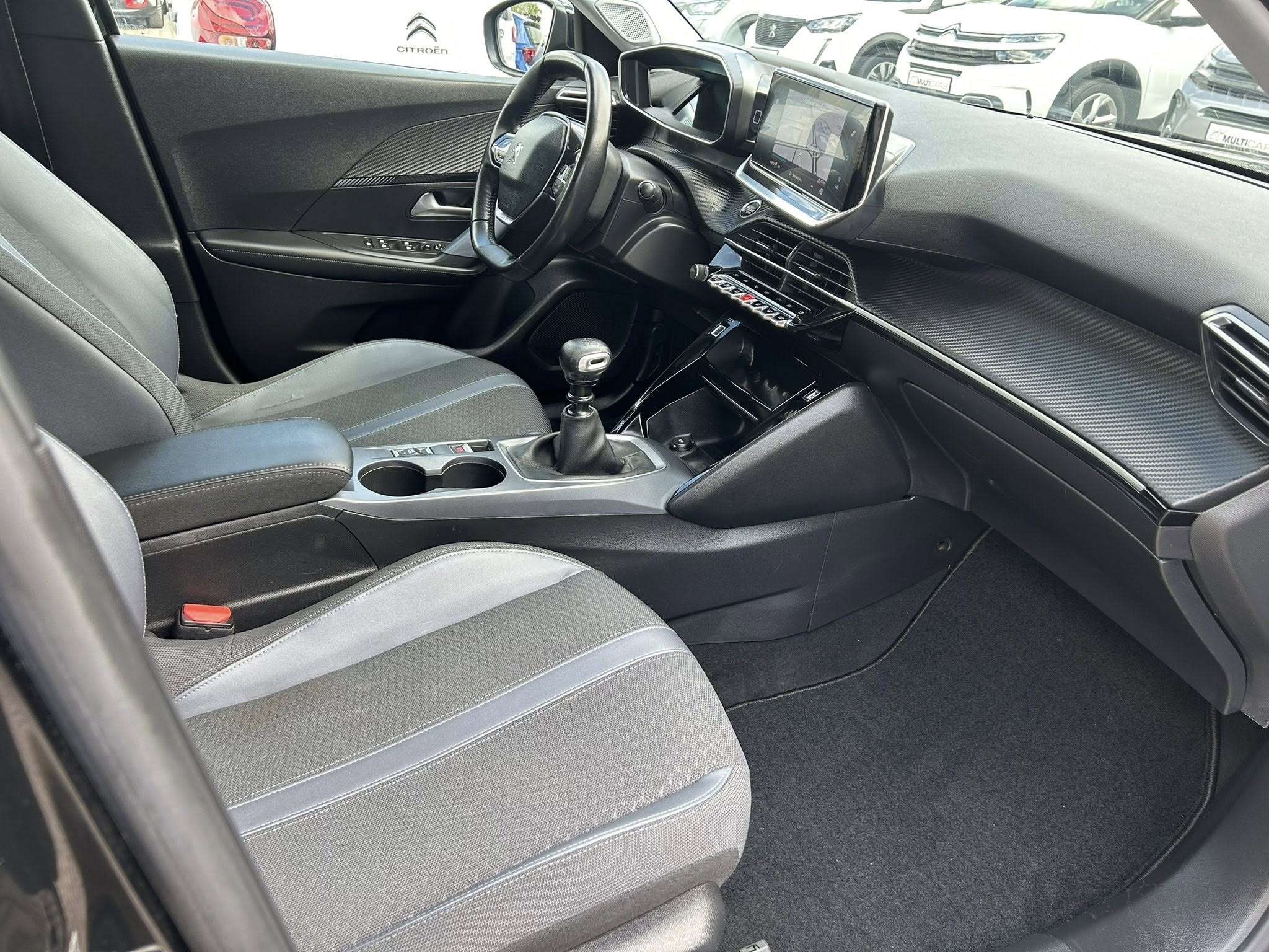 
								PEUGEOT 2008 Allure – 1.5 HDI – 2020 full									