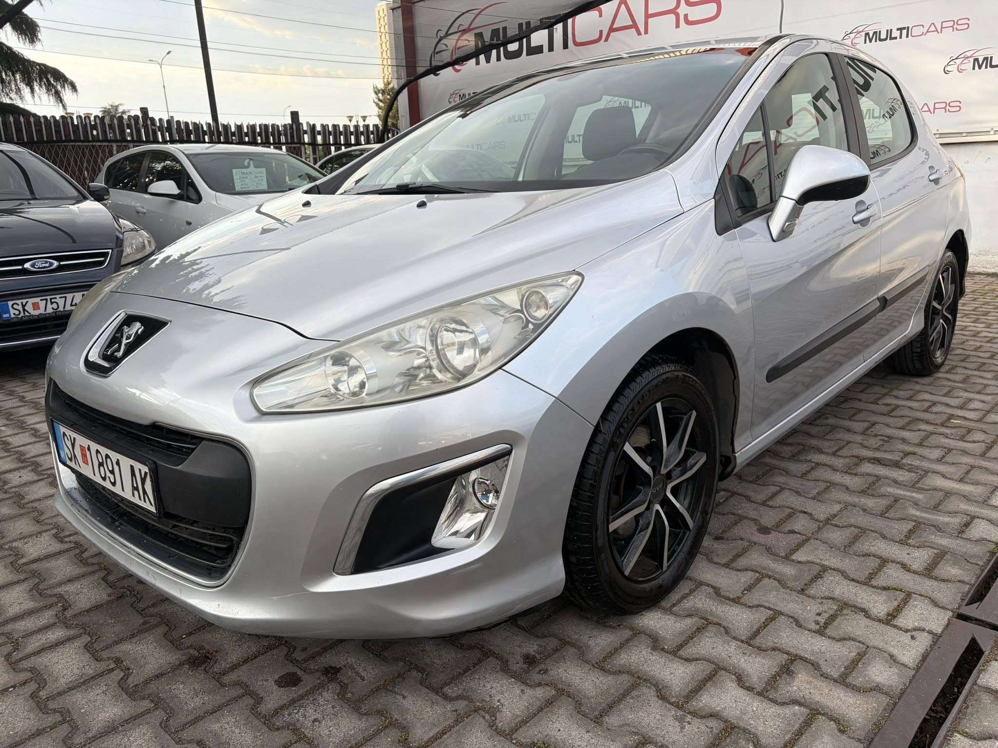 PEUGEOT 308 - 1.6 HDI - 2011
