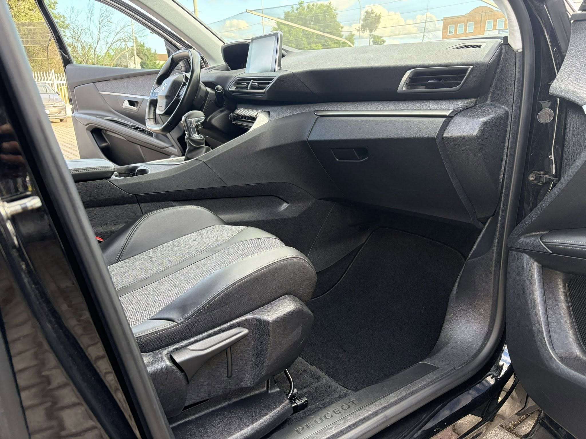 
								PEUGEOT 3008 Allure – 1.5 HDI – 2019 full									