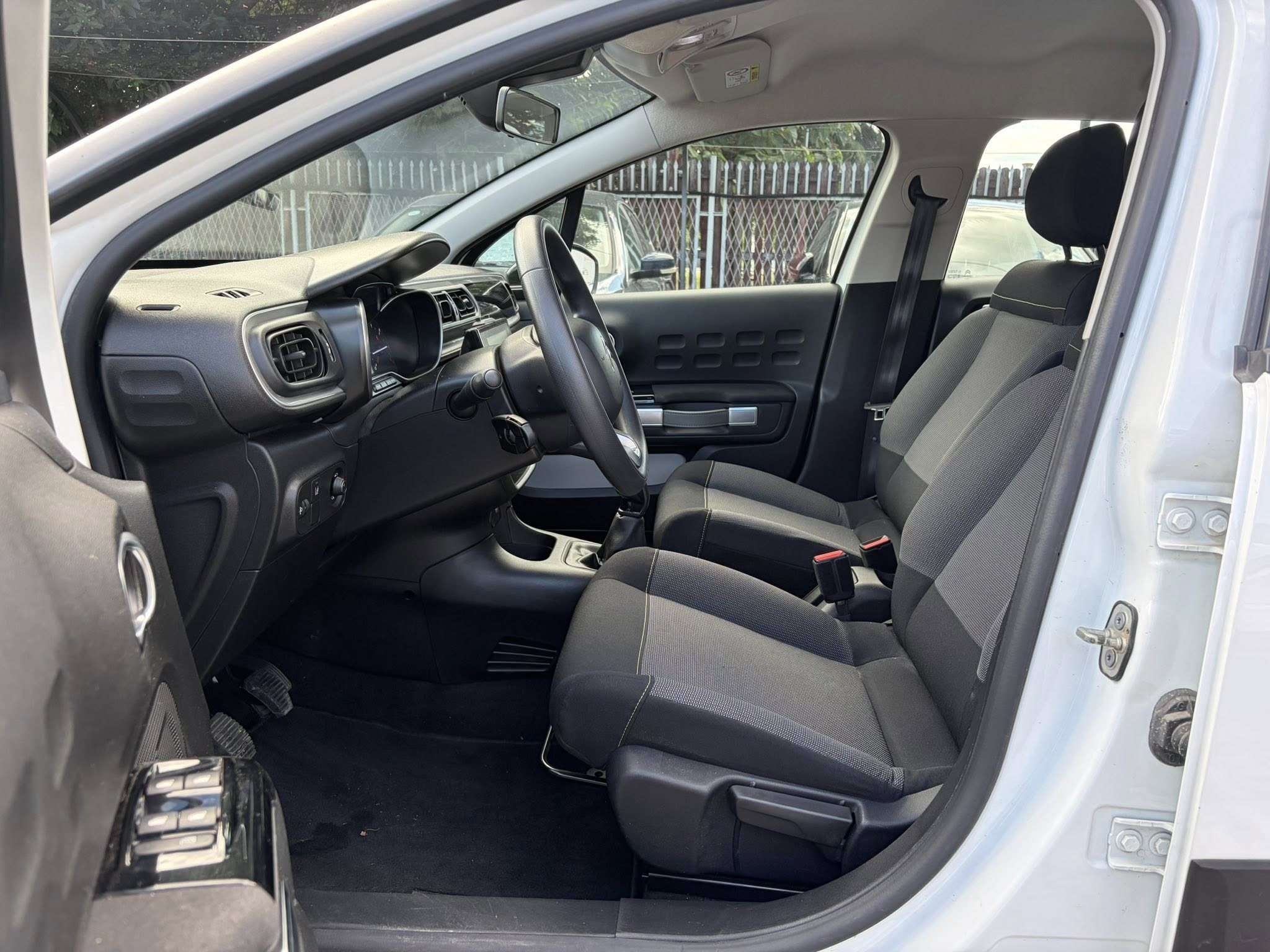 
								CITROEN C3 – 1.2I – 2018 full									